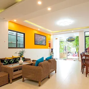 https://hoianian-central-villa.hotelsofhoian.com